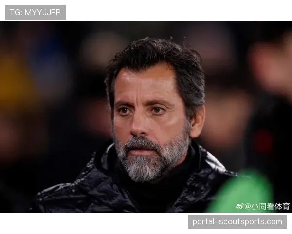 塞维利亚新帅弗洛雷斯出席赛前发布会，确认将给予年轻球员更多机会